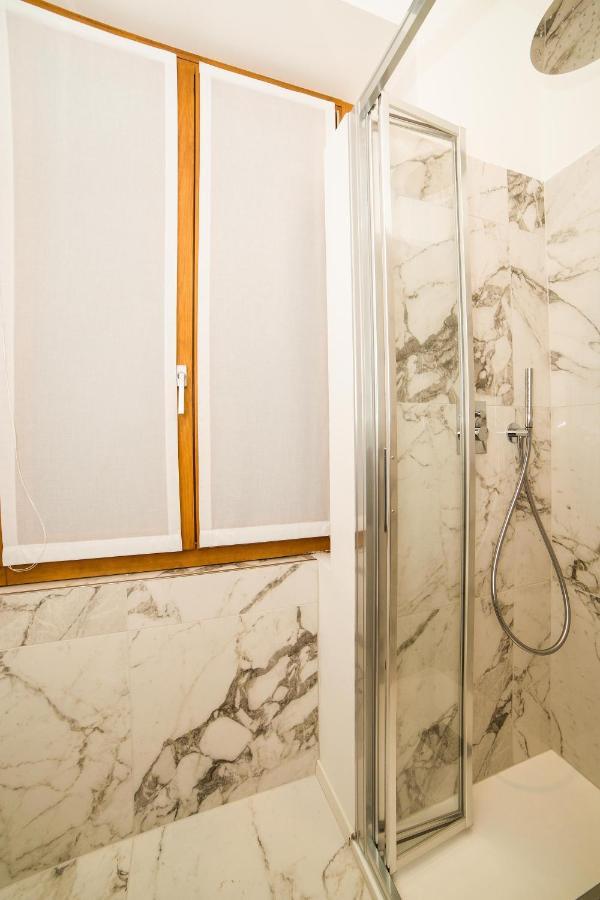 Milan Chic Luxury Apartments-Hosted By Sweetstay Eksteriør bilde