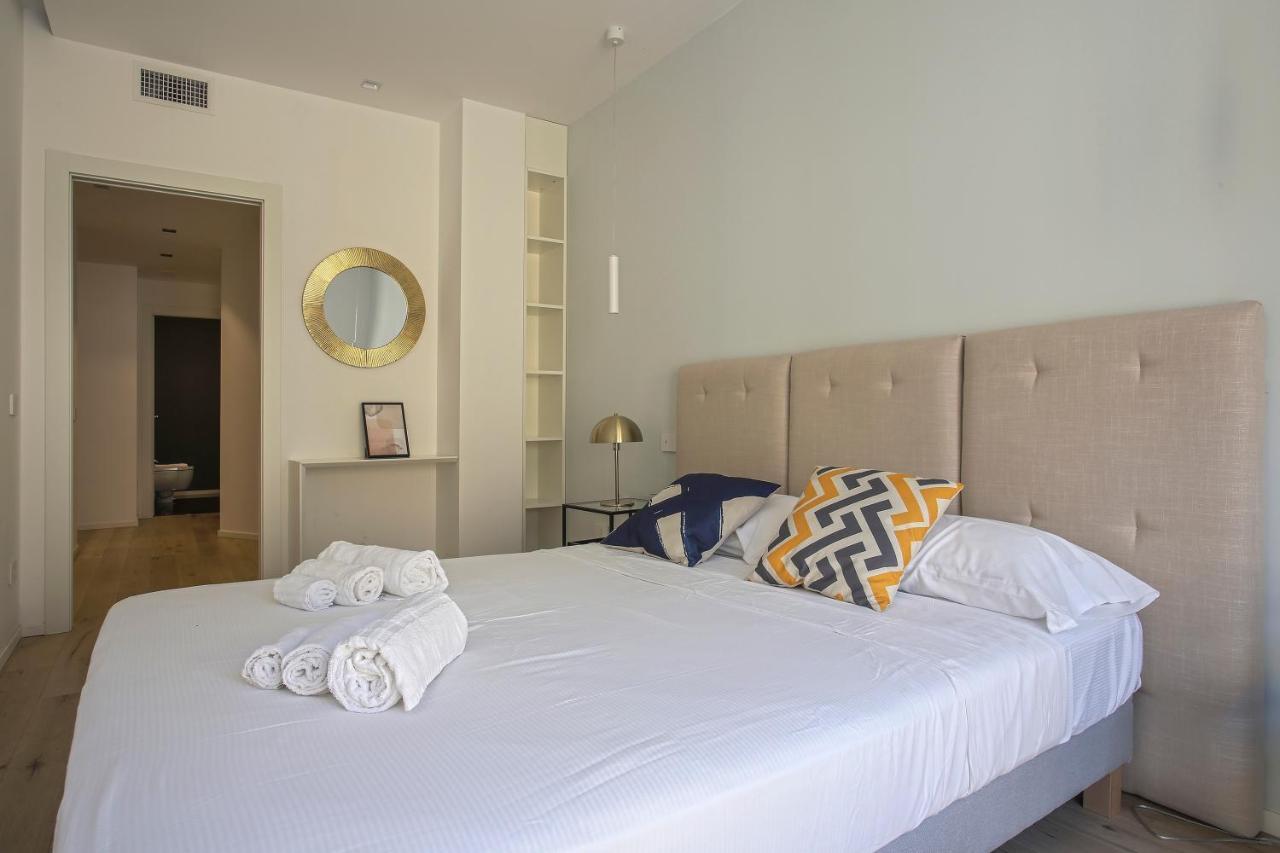 Milan Chic Luxury Apartments-Hosted By Sweetstay Eksteriør bilde