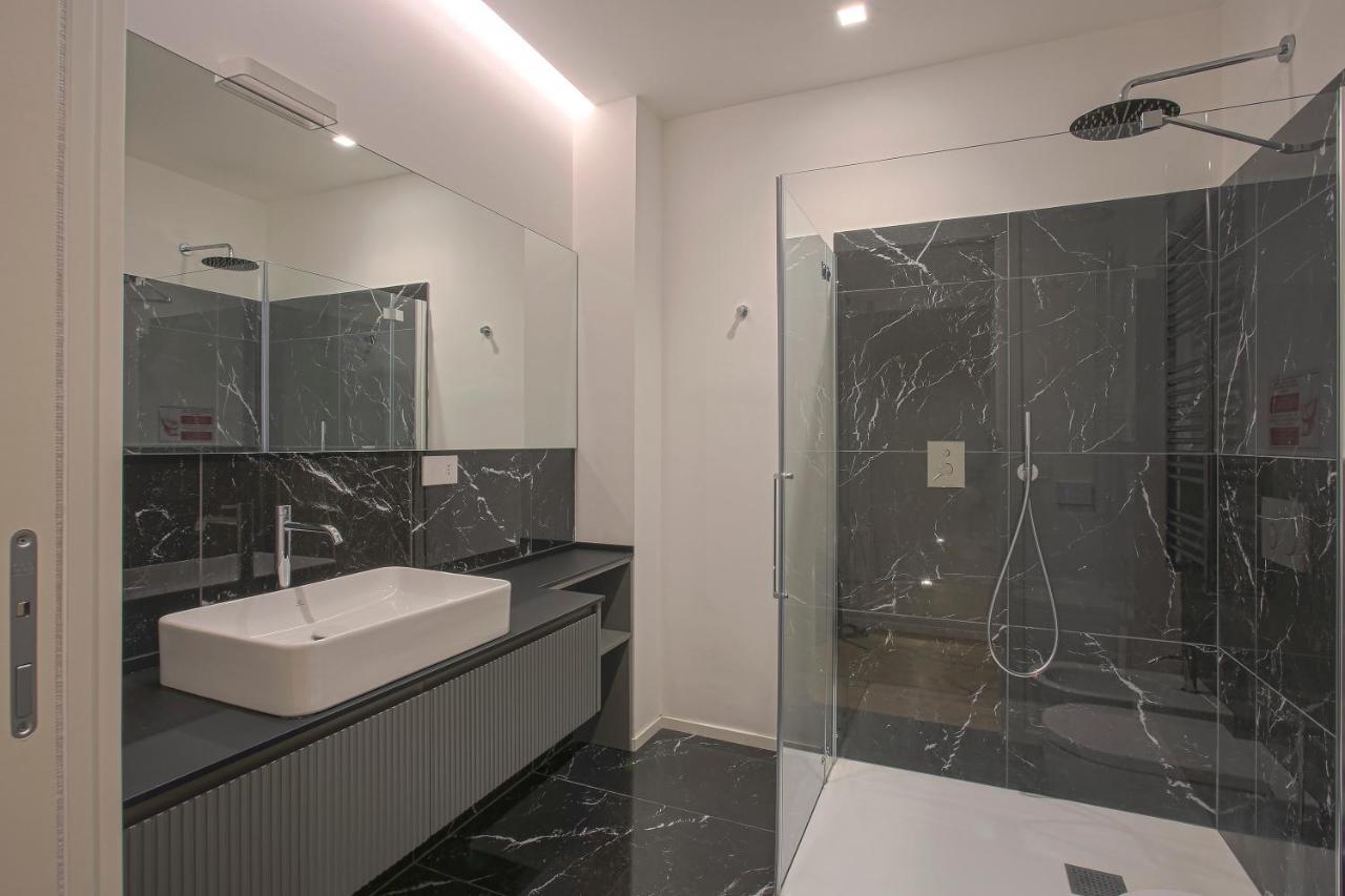 Milan Chic Luxury Apartments-Hosted By Sweetstay Eksteriør bilde