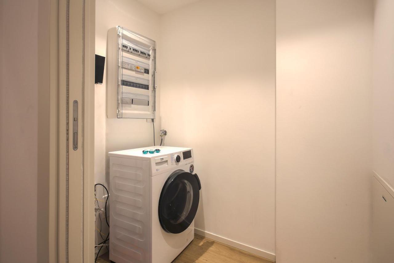 Milan Chic Luxury Apartments-Hosted By Sweetstay Eksteriør bilde